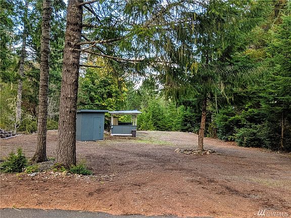 2nd image of 1870 N Colony Surf Dr