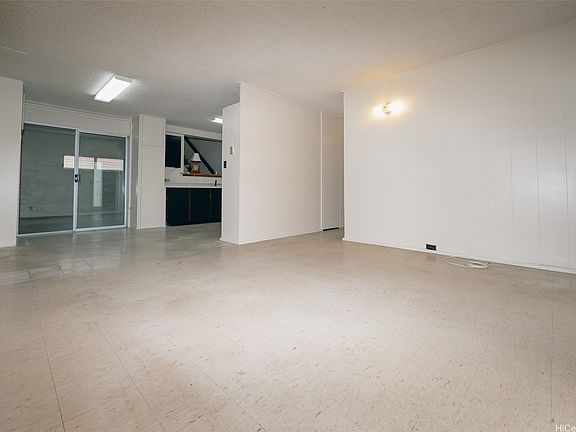3rd image of 94-590 Kipou St