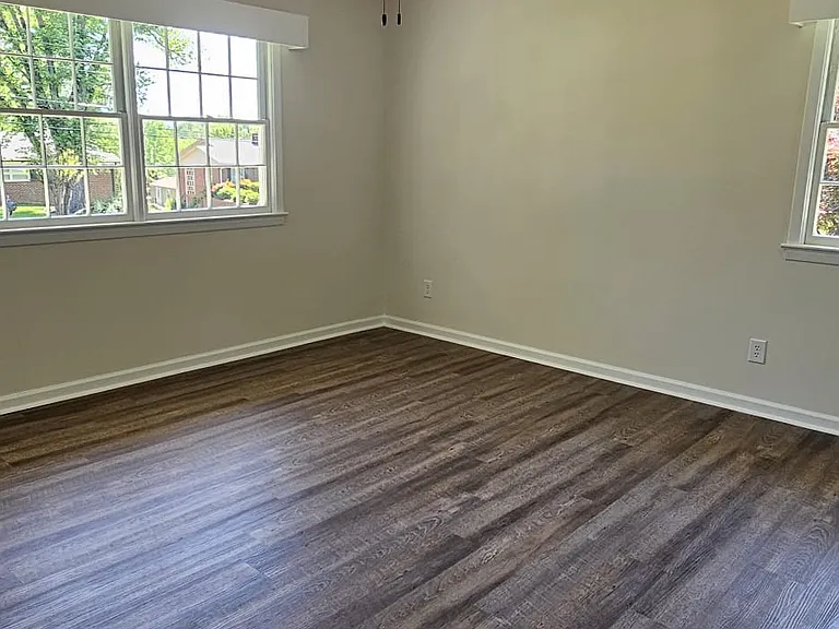 731 Seehorn St NE — Photo 7