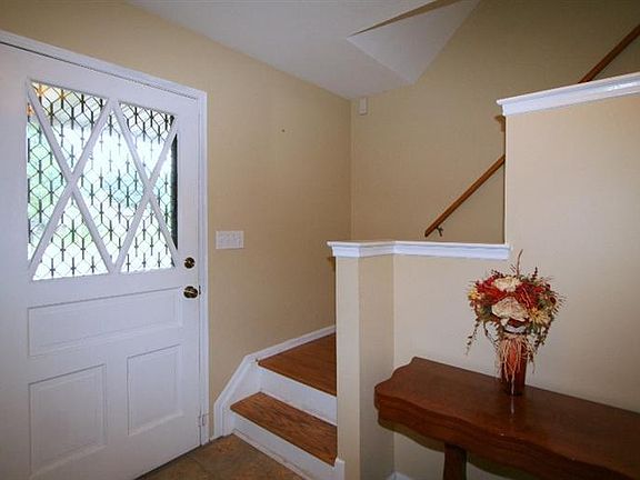 3rd image of 2912 Brandywine Dr