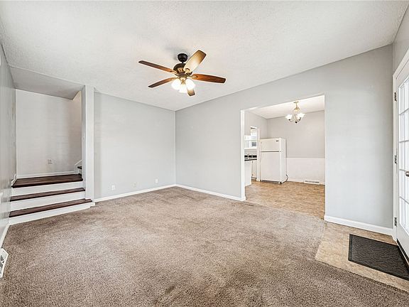 3rd image of 524 Frances St