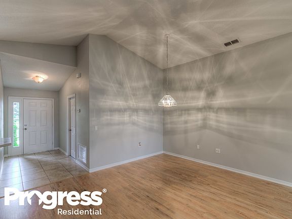 3rd image of 16341 Coopers Hawk Ave
