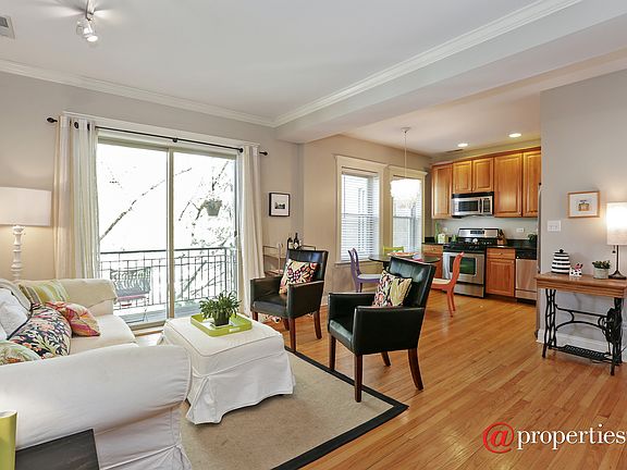 Kitchen / Living Room