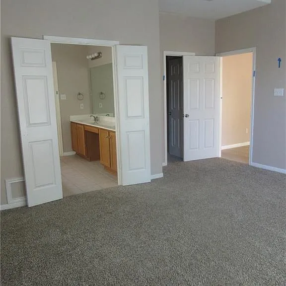 master bedroom, ground floor