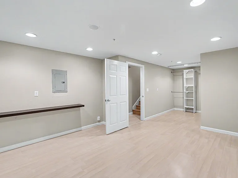 437 Camille Cir #1-11 — Photo 41