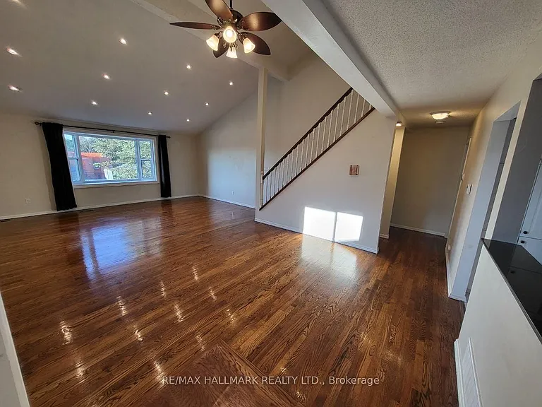 928 Wayne Dr #MAIN — Photo 3
