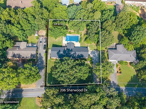 2nd image of 206 Sherwood Dr
