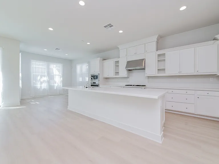 15870 Kingston Rd — Photo 14