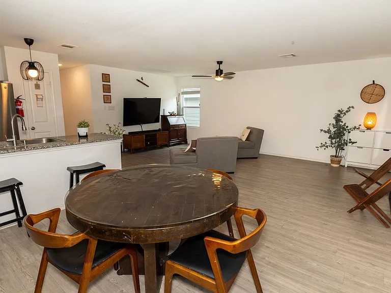 7222 Silos Rdg — Photo 17