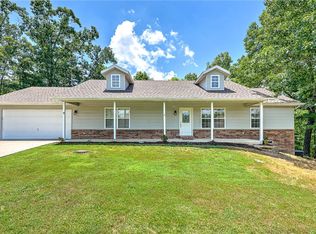 9 Edenhall Ln, Bella Vista, AR 72714