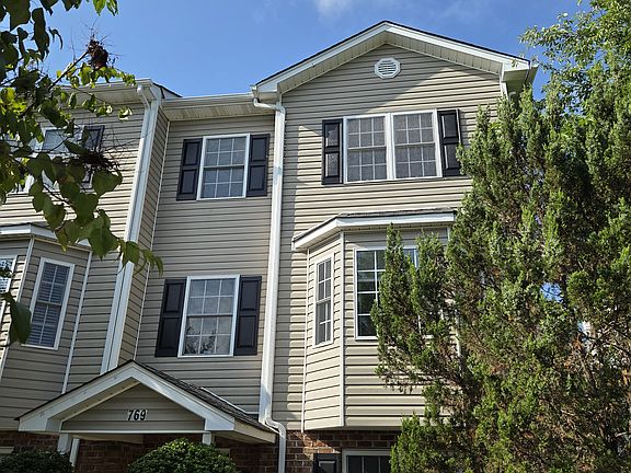 2nd image of 769 Wyndhurst Dr