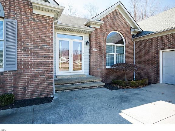 3rd image of 358 Knollwood Trl