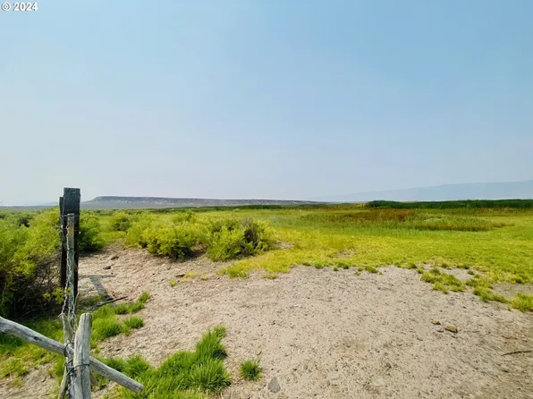 3 County Highway 15, Adel, OR 97620