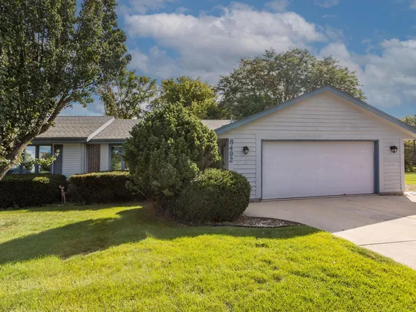 8492 North Meadowside COURT #A, Brown Deer, WI 53223