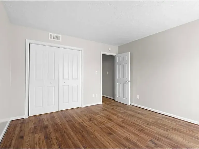30 Pacific Dr #1 — Photo 7