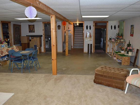 4th image of 23 N Hill Dr