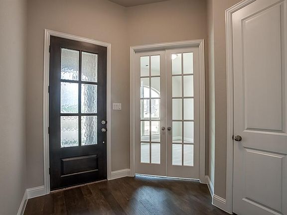 4th image of 3708 Sir Kelly St