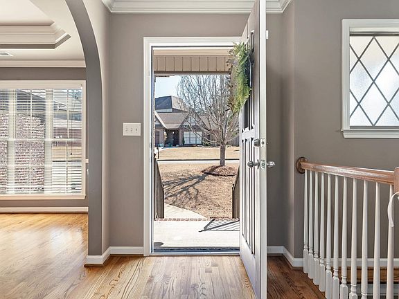 4th image of 154 Eagle Cove Dr