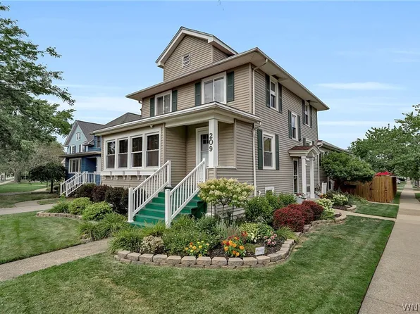 209 Delaware Rd, Buffalo, NY 14217