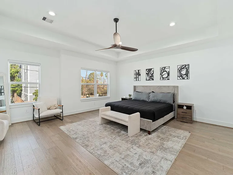 3034 Gray St #B — Photo 10