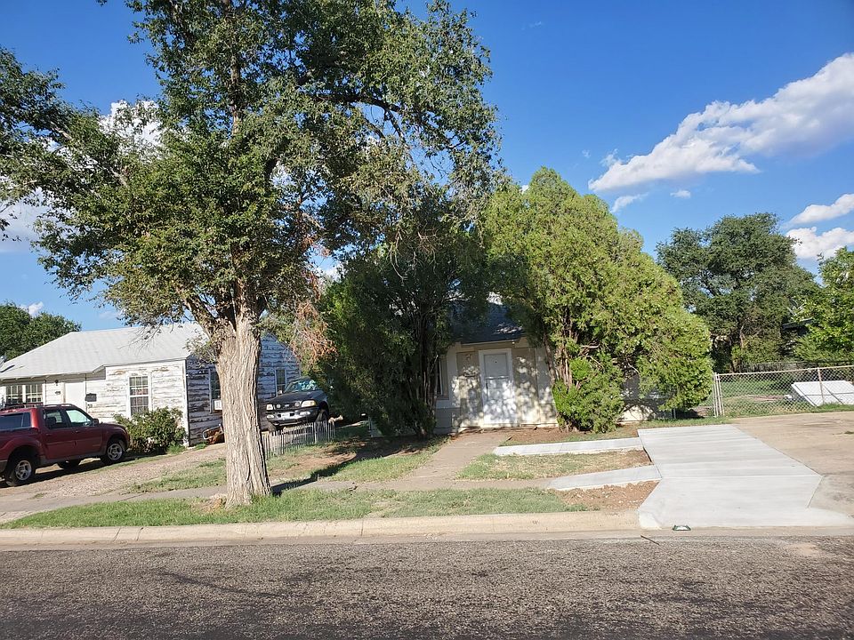 84 N Forest St