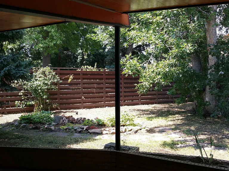 1965 Grape Ave — Photo 15