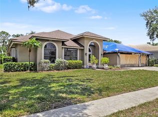 3749 Embassy Cir, Palm Harbor, FL 34685