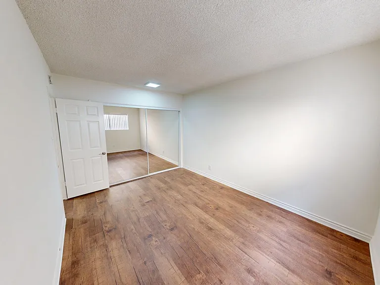 16220 Cornuta Apartments — Photo 27