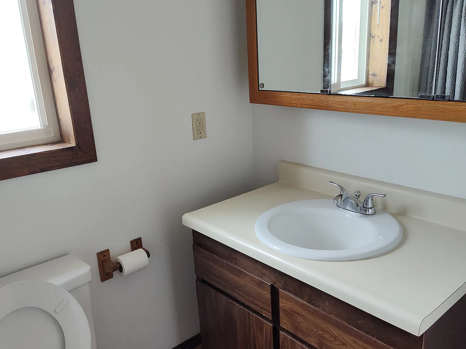 2 bed, 1.5 bath, $1,495 — Photo 3