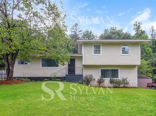 405 Fernleaf Dr, Travelers Rest, SC 29690