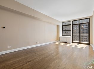 330 E 39th St #PHL, New York, NY 10016