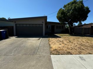 2363 Bohen St, Napa, CA 94559