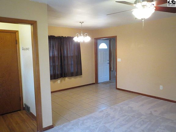 5th image of 515 W 18th Ave