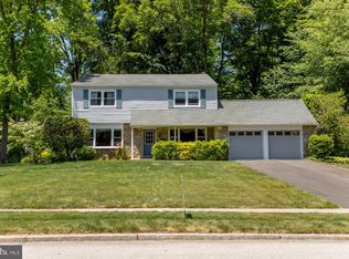 1574 Tralee Dr, Dresher, PA 19025