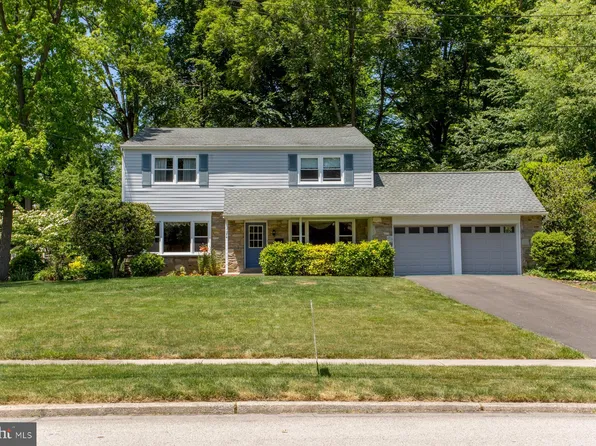 1574 Tralee Dr, Dresher, PA 19025
