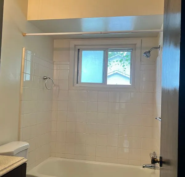 1919 Crooks Rd #6 — Photo 8