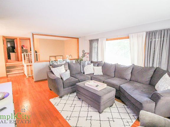 4th image of 7910 Sandalwood Dr