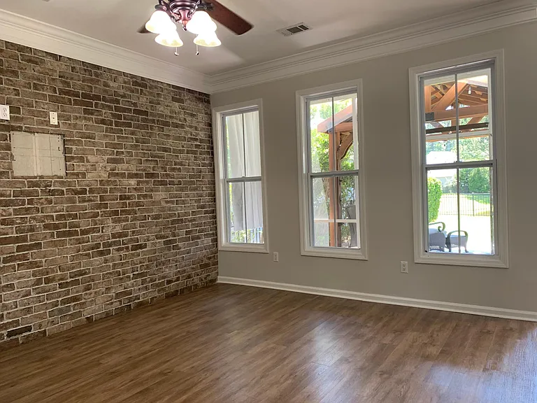 4 Ashley Crossing Dr — Photo 19