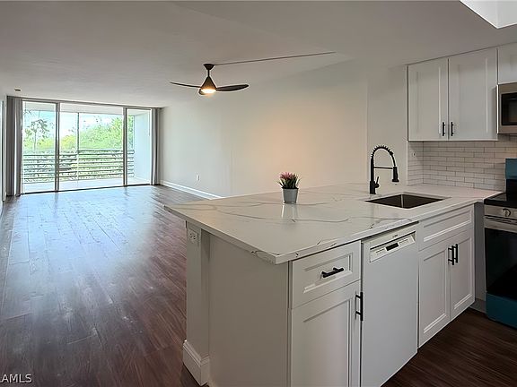 3rd image of 15171 Cedarwood Ln APT 3202