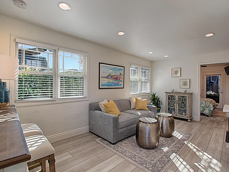 307 Capitola Ave #A — Photo 2