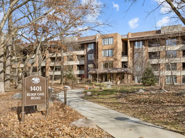 1401 Burr Oak Rd APT 117B, Hinsdale, IL 60521