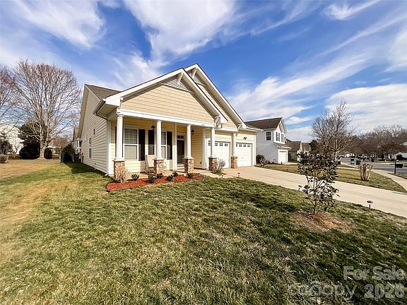 2nd image of 305 Sand Paver Way