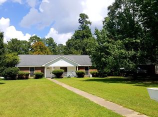 1706 Dorchester Dr, Albany, GA 31721