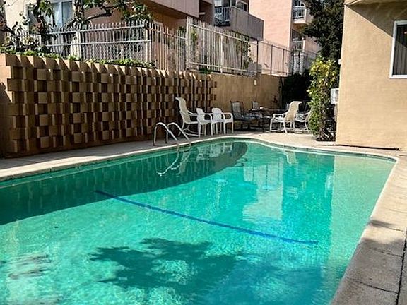 2nd image of 1541 N Formosa Ave APT 2
