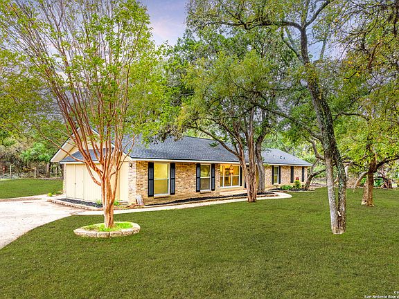 3rd image of 6335 CIRCLE OAK DR