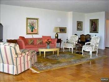 4th image of 1530 Palisade Ave APT 2G