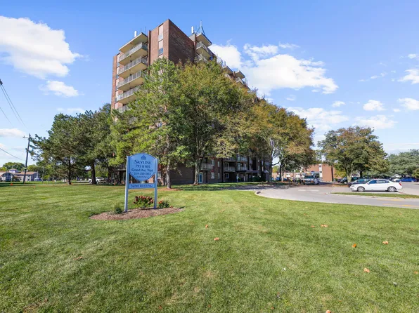 805 Grand Ave W, Chatham Kent, ON N7L 4M5