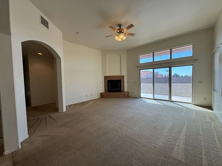 3603 Plaza De La Rosa — Photo 5