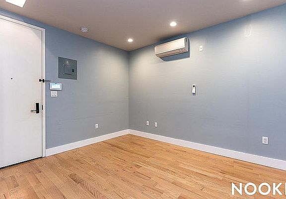 3rd image of 473 Kosciuszko St #3R