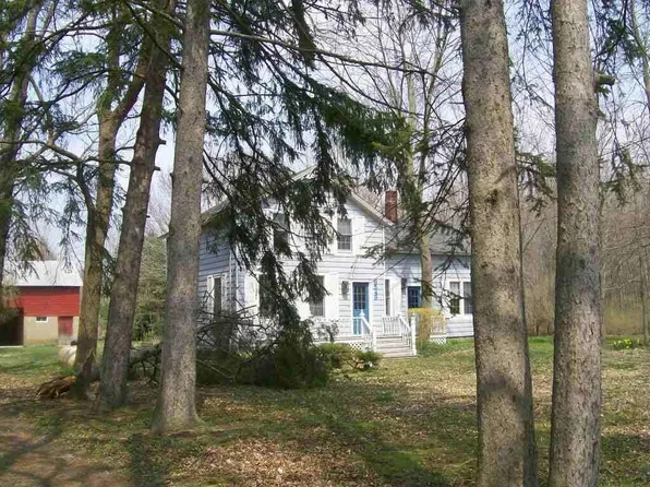 6549 Old Allegan Rd, Saugatuck, MI 49453